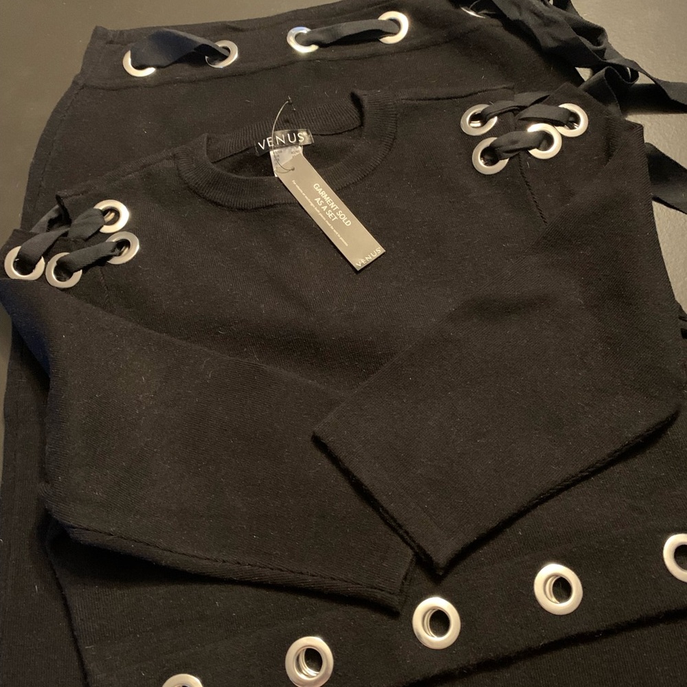 VENUS sexy black knit skirt set with grommets